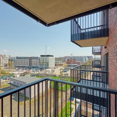 Modern Elegance With Ac By Renters Apartman Wrocław