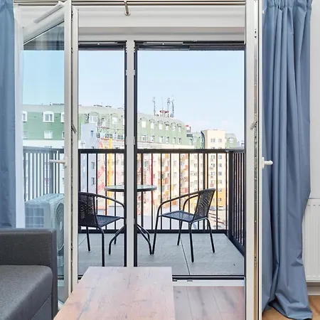 Modern Elegance With Ac By Renters Apartment
