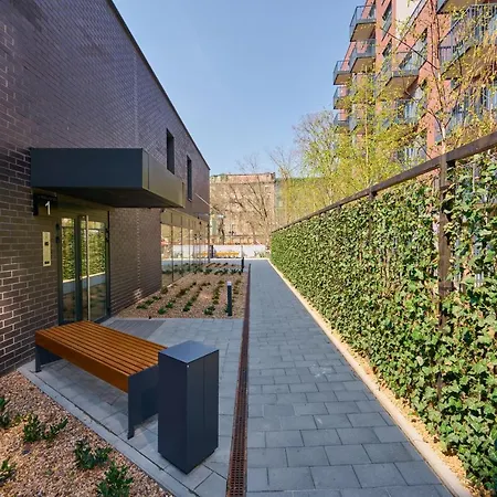 Modern Elegance With Ac By Renters 아파트