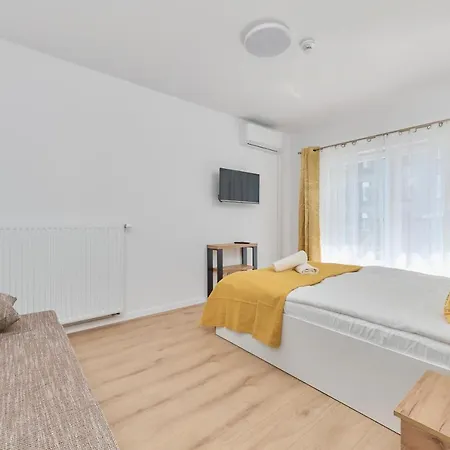 Modern Elegance With Ac By Renters *